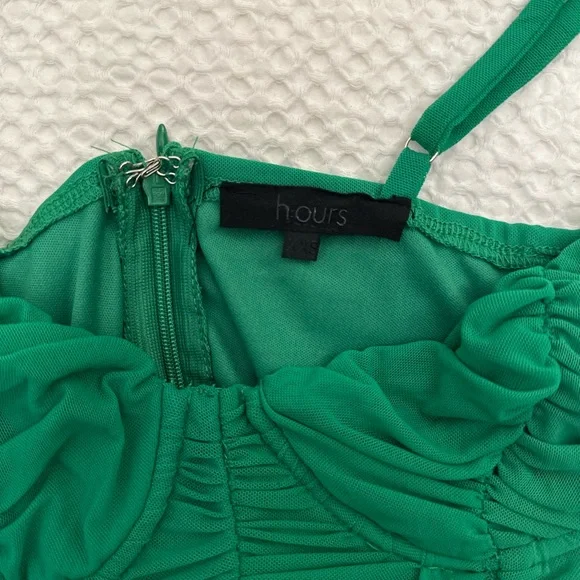 h:ours - Vibrant Green Ruched Mini Dress - Picture 2 of 2